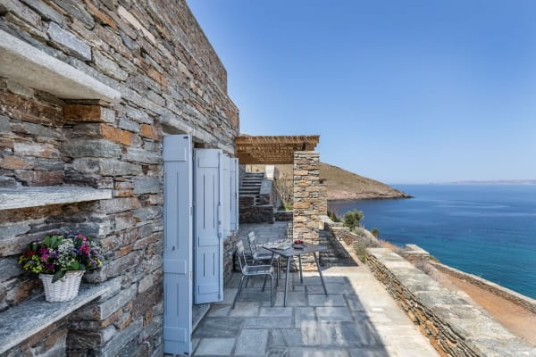 1 room luxury studio for rent, in Xyla beach, Kea island, Cyclades